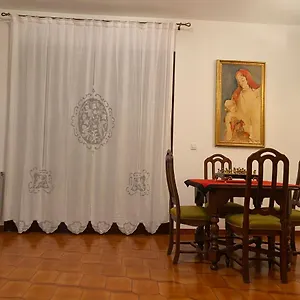  Willa Maria