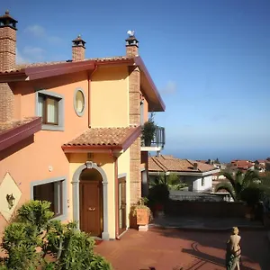 Bed & Breakfast Hirschen, Zafferana Etnea